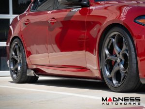 Alfa Romeo Giulia Side Skirts - Carbon Fiber - Estremo